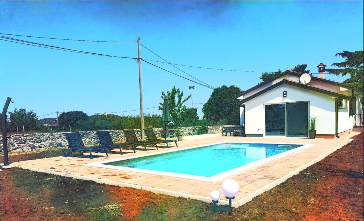 Apartmán Cozy House With Pool Near Rovinj Kanfanar Exteriér fotografie